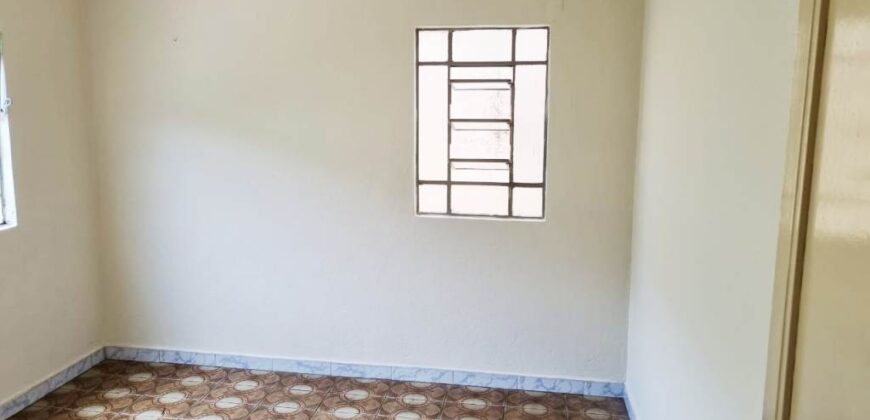 Casa para locação no bairro Nossa Senhora Aparecida