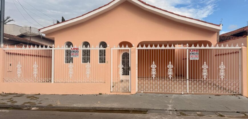 Casa para locação no bairro Fátima III
