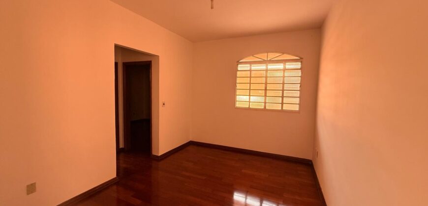 Casa para locação no bairro Fátima III