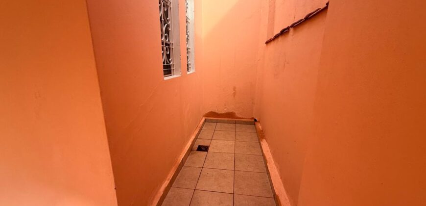 Casa para locação no bairro Fátima III
