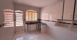 Casa para locação no bairro Fátima III