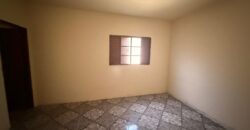 Casa para locação no bairro Jatobá