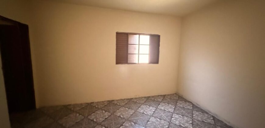 Casa para locação no bairro Jatobá