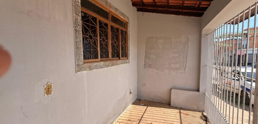 Casa para locação no bairro Jatobá