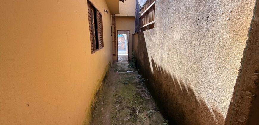 Casa para locação no bairro Jatobá
