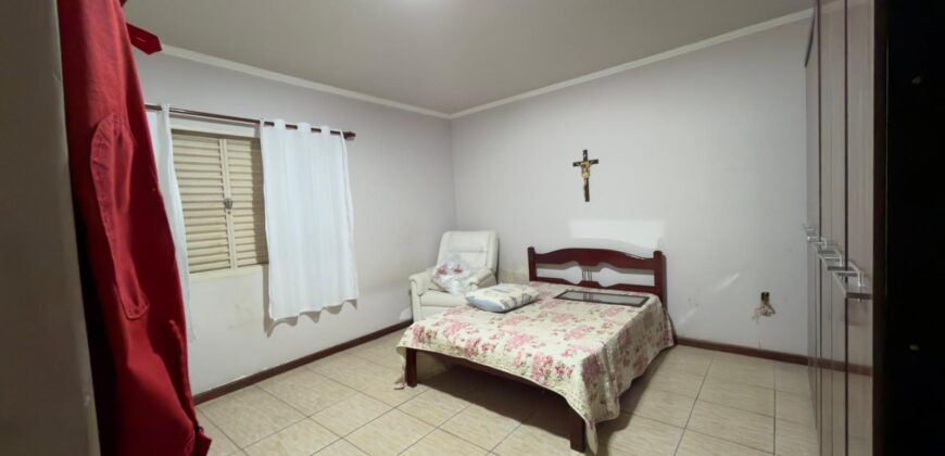 Casa à venda no bairro Colina Santa Barbara
