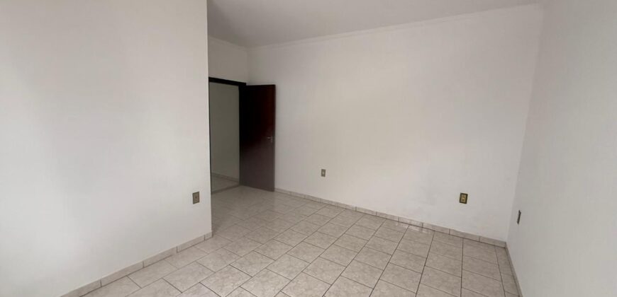 Casa para locação no bairro Cruzeiro