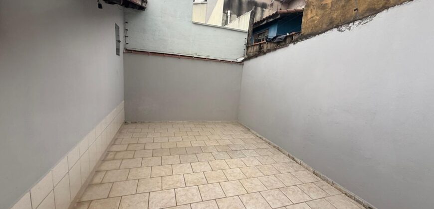 Casa para locação no bairro Cruzeiro
