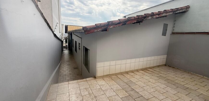 Casa para locação no bairro Cruzeiro